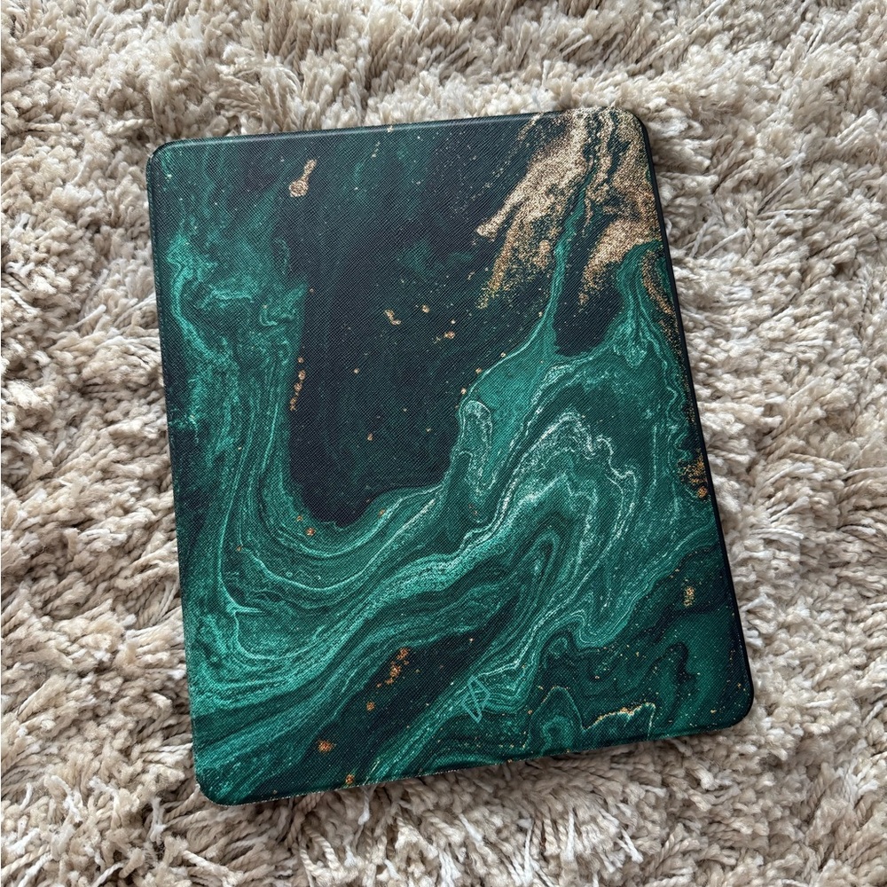 BURGA Emerald Pool iPad 4th Generation Case